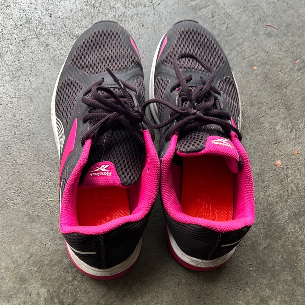 Reebok Women's Black and Pink Running Shoes